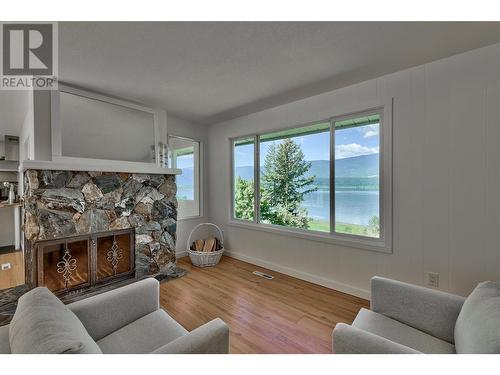 1681 28Th Avenue Ne, Salmon Arm, BC - Indoor Photo Showing Living Room With Fireplace
