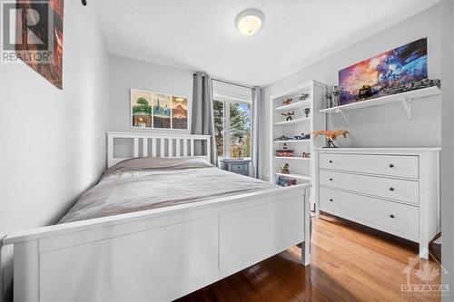 28 Sherring Crescent, Kanata, ON - Indoor Photo Showing Bedroom