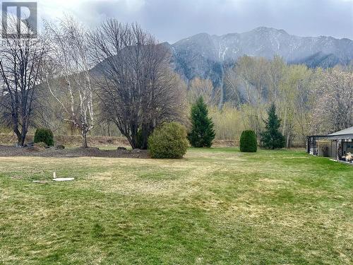 815 11Th Avenue Unit# 4, Keremeos, BC - Outdoor With View
