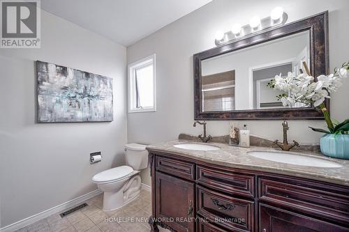 12 Bluebell Cres, Hamilton, ON - Indoor Photo Showing Bathroom