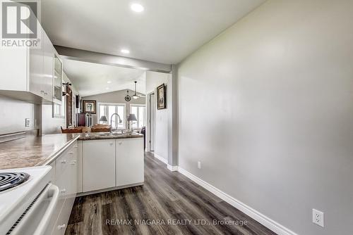 12281 Lakeshore Road, Wainfleet, ON - Indoor Photo Showing Kitchen