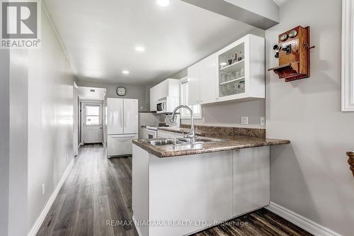 12281 Lakeshore Road, Wainfleet, ON - Indoor Photo Showing Kitchen