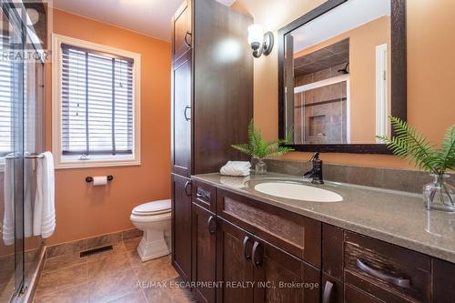5 Maryheather Cres, Hamilton, ON - Indoor Photo Showing Bathroom
