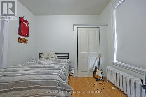 1053 Richmond Street, London, ON - Indoor Photo Showing Bedroom