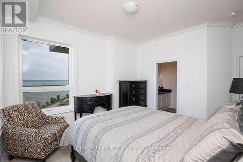 #608 -101 Shoreview Pl, Hamilton, ON - Indoor Photo Showing Bedroom