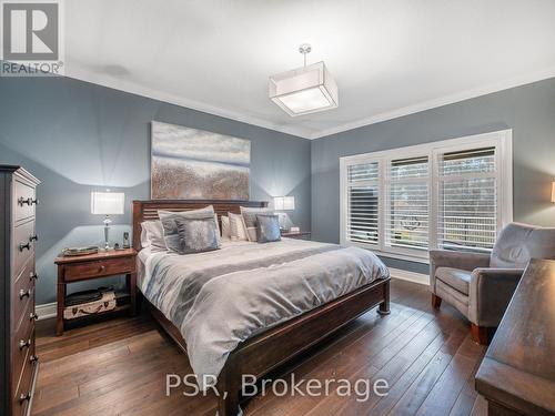 31 Stoneridge Crescent, Niagara-On-The-Lake, ON - Indoor Photo Showing Bedroom