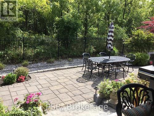 31 Stoneridge Crescent, Niagara-On-The-Lake, ON - Outdoor With Deck Patio Veranda