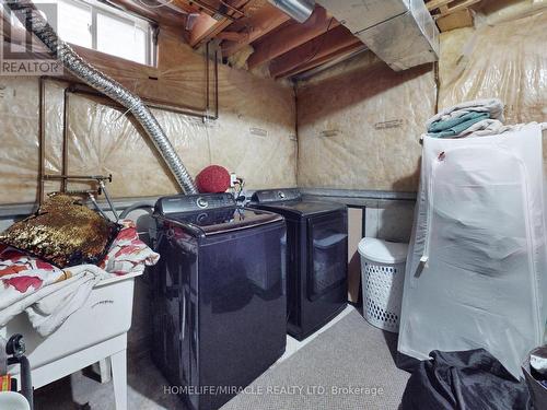 126 Mowat Cres, Halton Hills, ON - Indoor Photo Showing Laundry Room