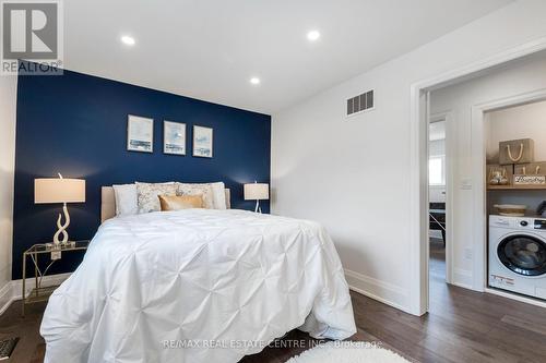 1017 Plains View Ave, Burlington, ON - Indoor Photo Showing Bedroom