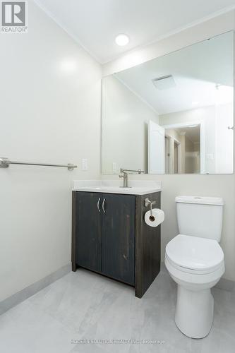 #211 -600 Grenfell Dr, London, ON - Indoor Photo Showing Bathroom