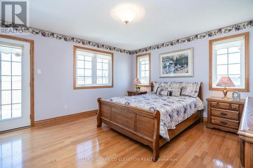 8485 Highway 93, Tiny, ON - Indoor Photo Showing Bedroom