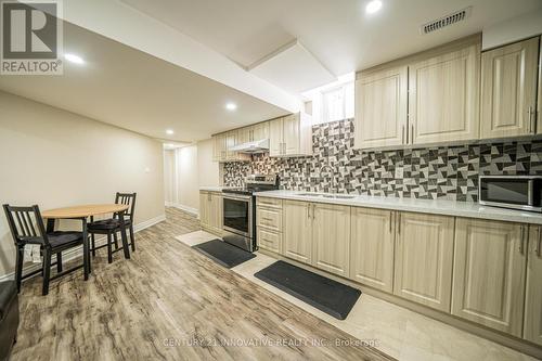 #Lower -3145 Countess Cres, Mississauga, ON - Indoor Photo Showing Kitchen