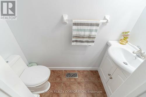 44 Porchlight Road, Brampton, ON - Indoor Photo Showing Bathroom