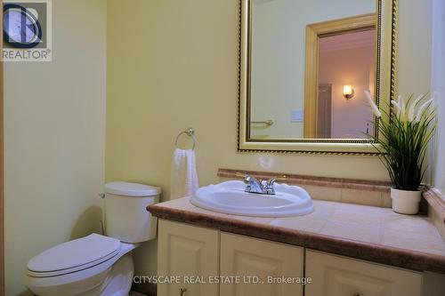 4084 Trapper Cres, Mississauga, ON - Indoor Photo Showing Bathroom
