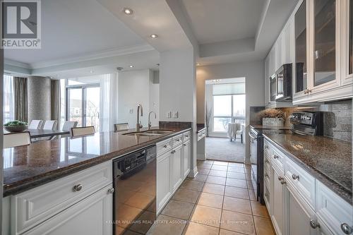 #310 -80 Port St E, Mississauga, ON - Indoor Photo Showing Kitchen With Double Sink