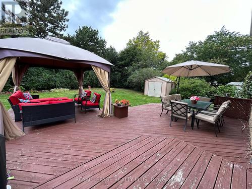 2830 Andorra Circ, Mississauga, ON - Outdoor With Deck Patio Veranda With Backyard