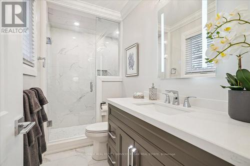 1235 Appleford Lane, Burlington, ON - Indoor Photo Showing Bathroom
