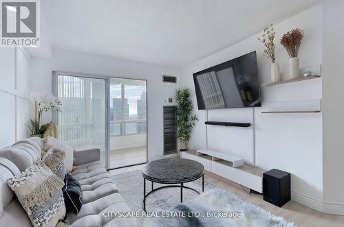 #2110 -115 Hillcrest Ave, Mississauga, ON - Indoor Photo Showing Other Room