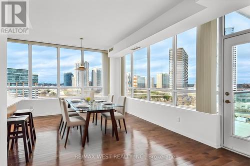 1004 - 3391 Bloor Street W, Toronto (Islington-City Centre West), ON - Indoor Photo Showing Dining Room