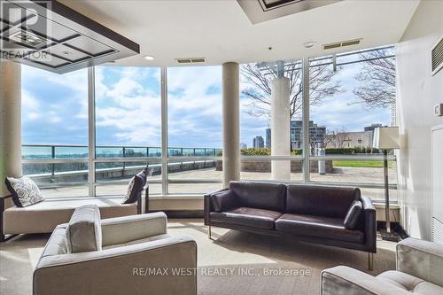 1004 - 3391 Bloor Street W, Toronto (Islington-City Centre West), ON - Indoor Photo Showing Living Room