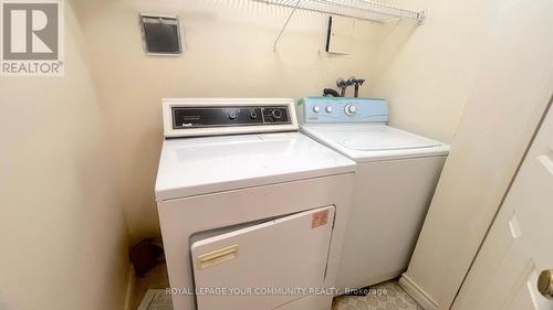 #208 -333 Clark Ave W, Vaughan, ON - Indoor Photo Showing Laundry Room