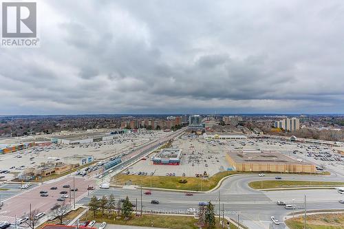 #1713 -9205 Yonge St, Richmond Hill, ON - Outdoor With View
