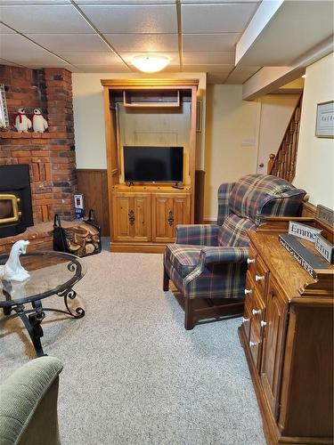 352 Maccrae Drive, Caledonia, ON - Indoor With Fireplace