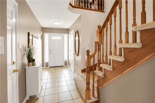 76 Magnolia Crescent, Grimsby, ON - Indoor Photo Showing Other Room