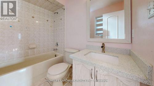 46 Ann Louise Cres, Markham, ON - Indoor Photo Showing Bathroom