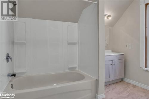 63 Scott Street, Orillia, ON - Indoor Photo Showing Bathroom