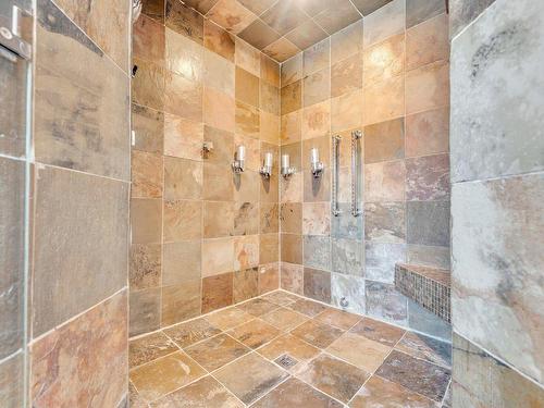 Salle de bains - 110 Rue Du Domaine-Fortier, Saint-Colomban, QC - Indoor Photo Showing Bathroom