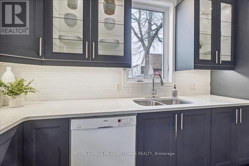95 Scott St, Kitchener, ON - Indoor Photo Showing Kitchen With Double Sink