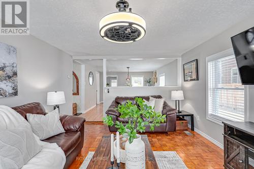 159 Sykes St N, Meaford, ON - Indoor Photo Showing Living Room