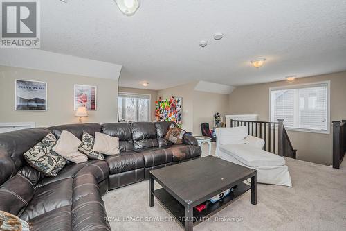 188 Sammon Dr, Guelph/Eramosa, ON - Indoor Photo Showing Living Room