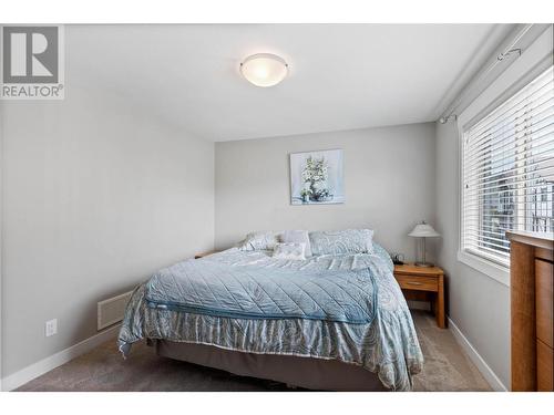 1651 Lynrick Road Unit# 137, Kelowna, BC - Indoor Photo Showing Bedroom