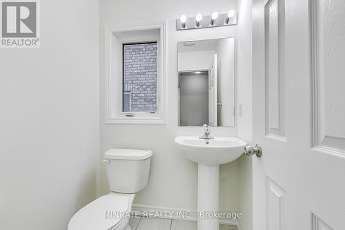 3941 Koenig Road, Burlington, ON - Indoor Photo Showing Bathroom