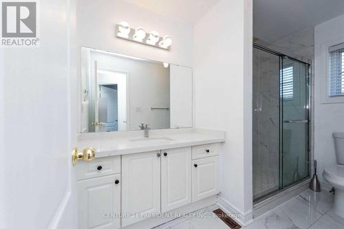 3422 Fountain Park Avenue, Mississauga, ON - Indoor Photo Showing Bathroom