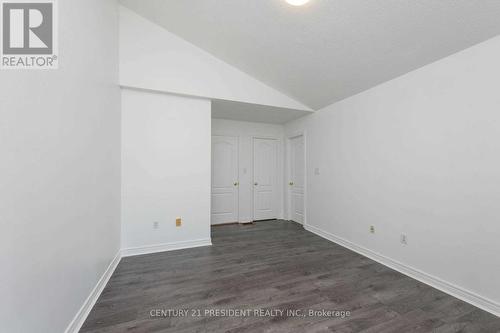 3422 Fountain Park Avenue, Mississauga, ON - Indoor Photo Showing Other Room