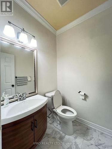 73 Gatwick Drive, Oakville, ON - Indoor Photo Showing Bathroom