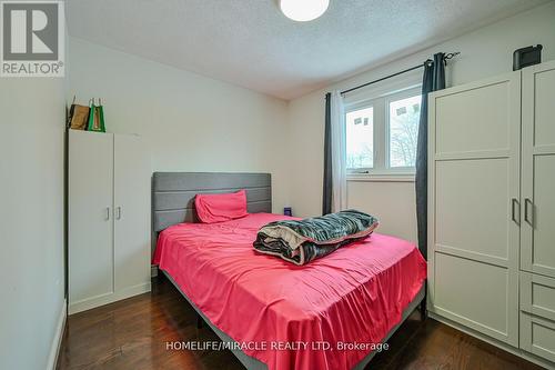 68 Merganser Cres, Brampton, ON - Indoor Photo Showing Bedroom