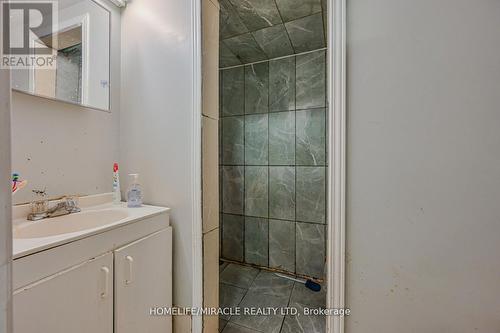68 Merganser Cres, Brampton, ON - Indoor Photo Showing Bathroom