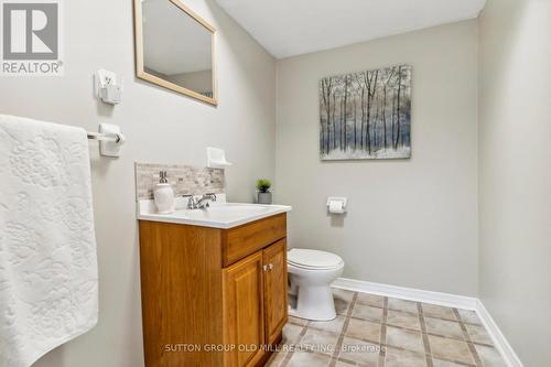 2 Menary Drive, Amaranth, ON - Indoor Photo Showing Bathroom