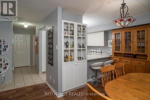 #1 -1518 Victoria Ave E, Thunder Bay, ON - Indoor Photo Showing Dining Room