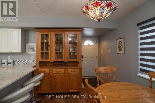 1 - 1518 Victoria Avenue E, Thunder Bay, ON - Indoor Photo Showing Dining Room