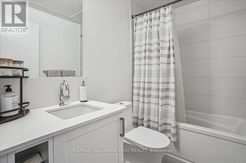 232 - 681 Yonge Street, Barrie, ON - Indoor Photo Showing Bathroom