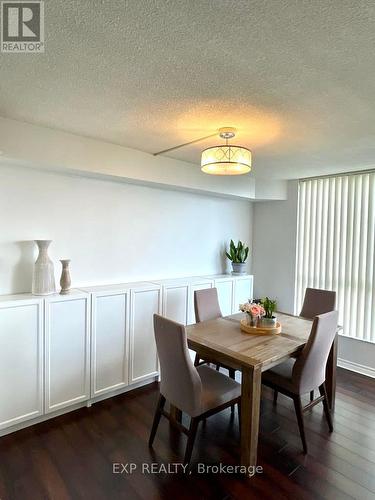 #610 -2901 Kipling Ave, Toronto, ON - Indoor Photo Showing Dining Room