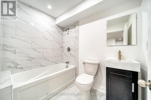4806 5Th Side Rd, Essa, ON - Indoor Photo Showing Bathroom
