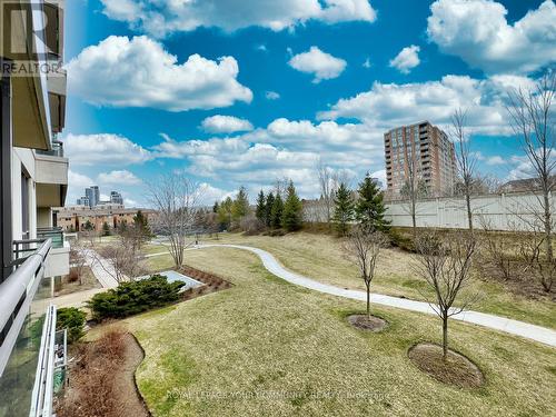 #203 -330 Red Maple Rd, Richmond Hill, ON - Outdoor With View