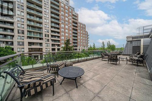 #203 -330 Red Maple Rd, Richmond Hill, ON - Outdoor With Balcony