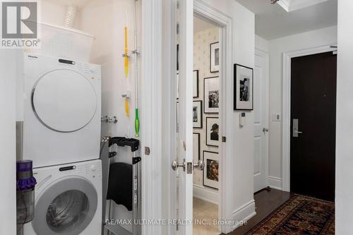 #413 -1717 Avenue Rd, Toronto, ON - Indoor Photo Showing Laundry Room